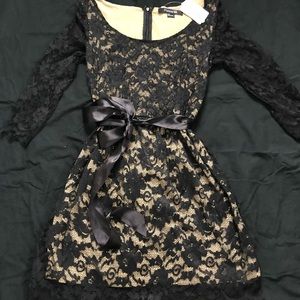 Forever 21 Black Lace Dress